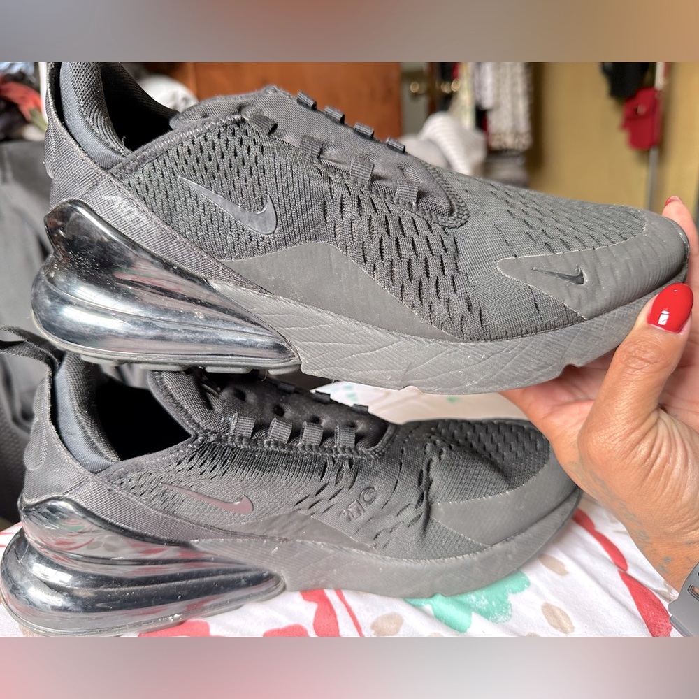Nike Air Max 270 Size 9 Black